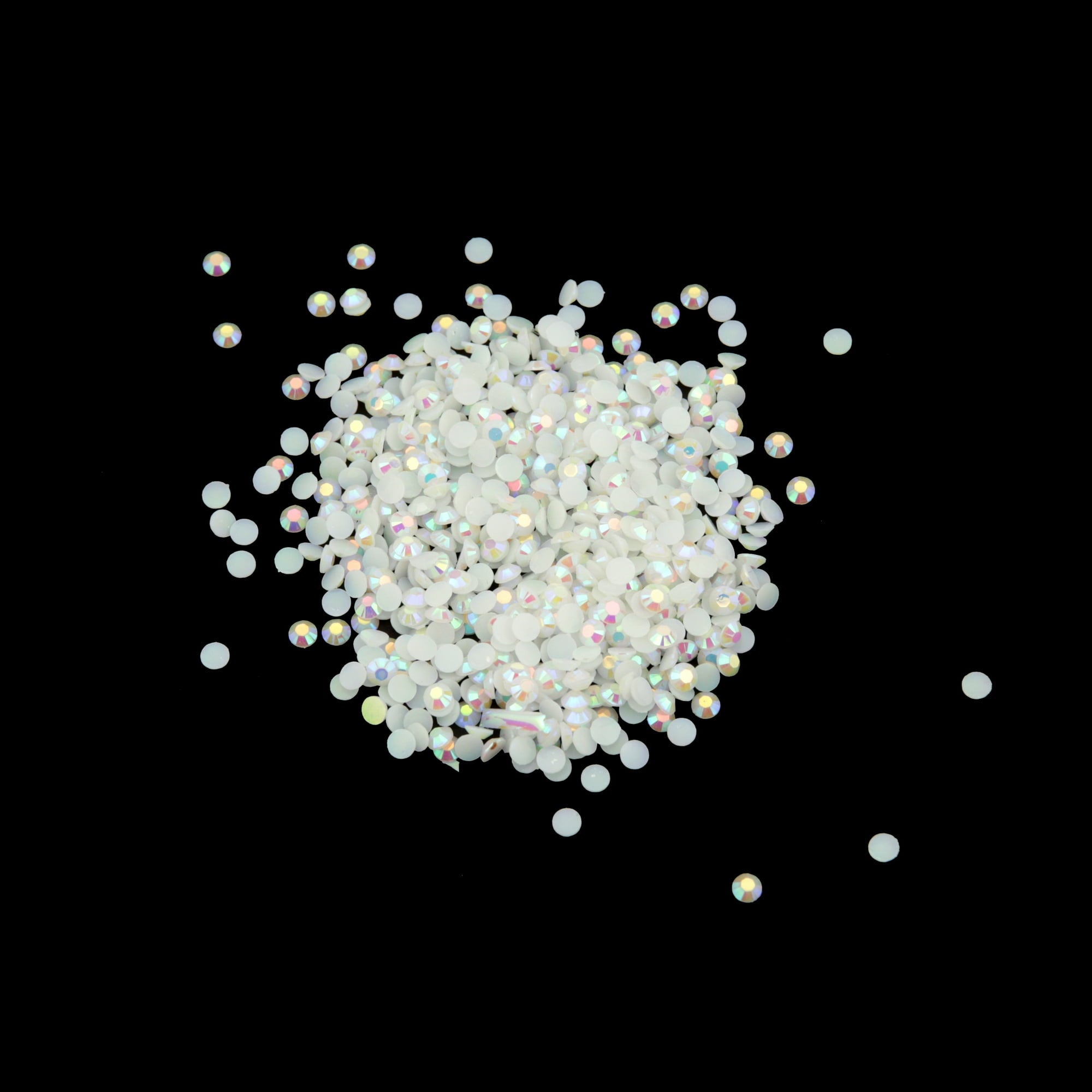 Offray Multi Faceted Off-white Plastic Loose Gemstone, 4 mm